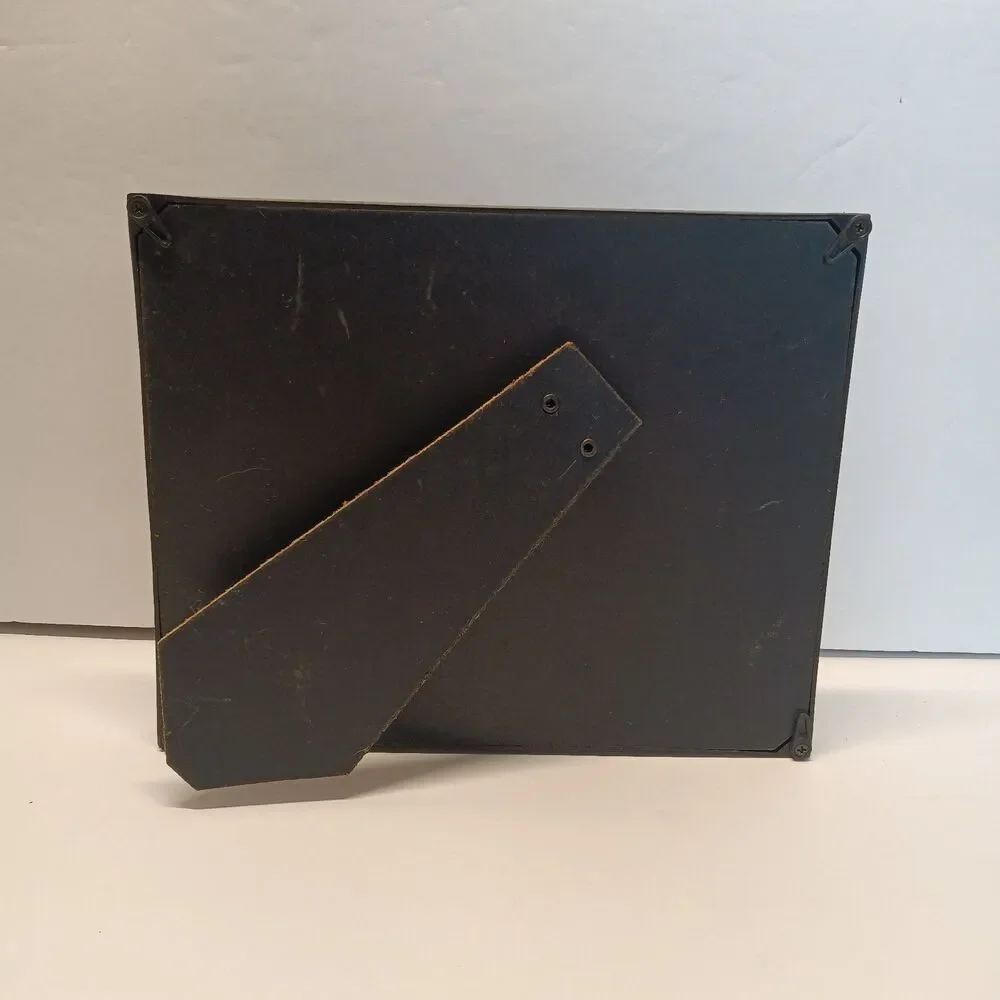 Picture Frame Black Silver Painted Border Free Standing Memories Holds 4x6 Pic
